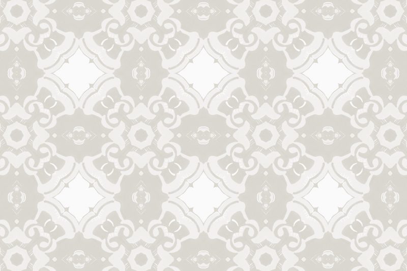 Pearl & Maude's medallion pattern Alexandria in neutral cream and white