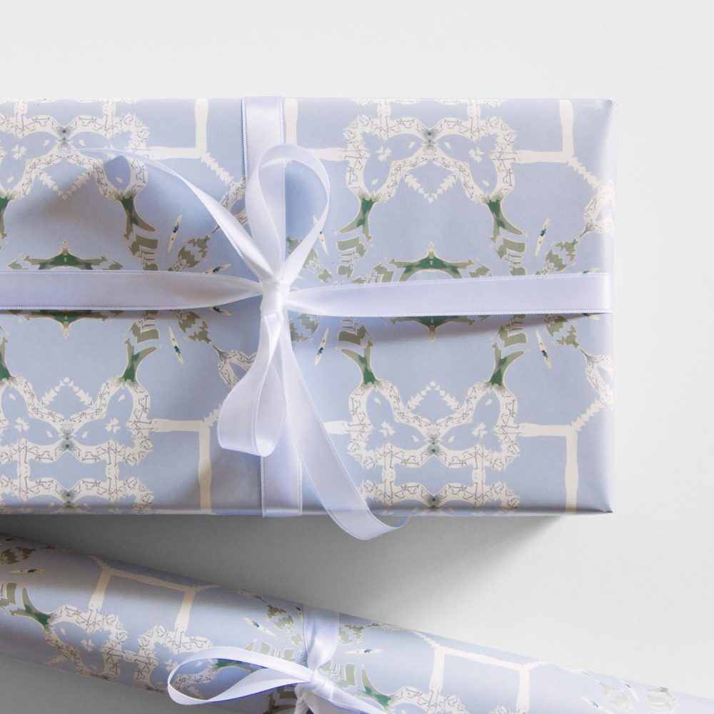 Arachne periwinkle chinoiserie gift wrap gift and roll